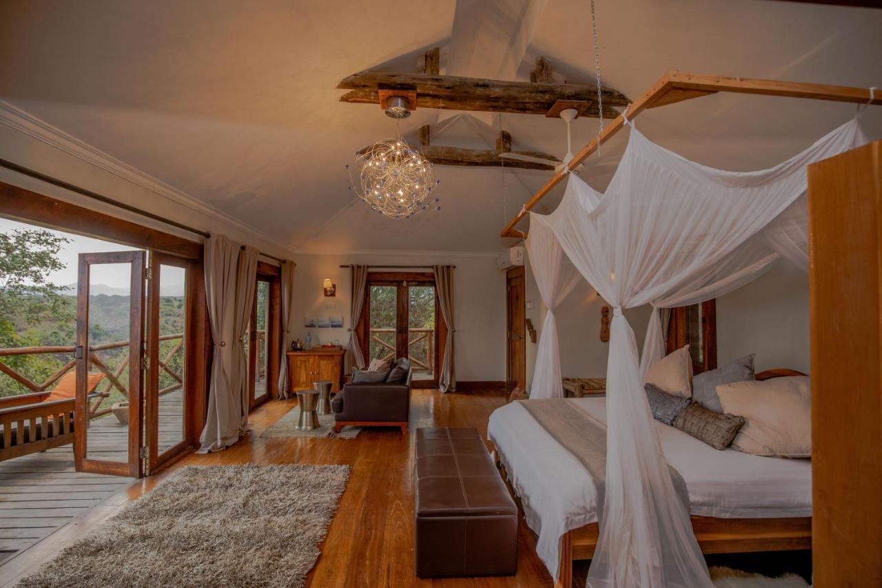 Escarpment Luxury Lodge Manyara Mto wa Mbu Ngoại thất bức ảnh