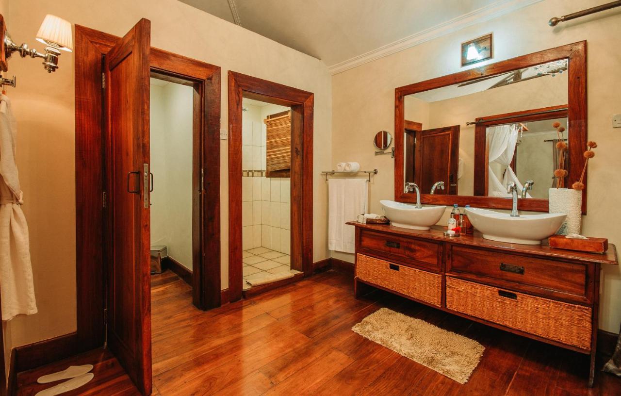 Escarpment Luxury Lodge Manyara Mto wa Mbu Ngoại thất bức ảnh